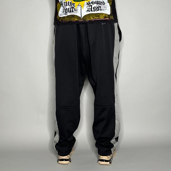 Nike Sweatpants Black Polyester Baggy Wide Leg Fit Grey Swoosh Therma Fit - Picture 3 of 5